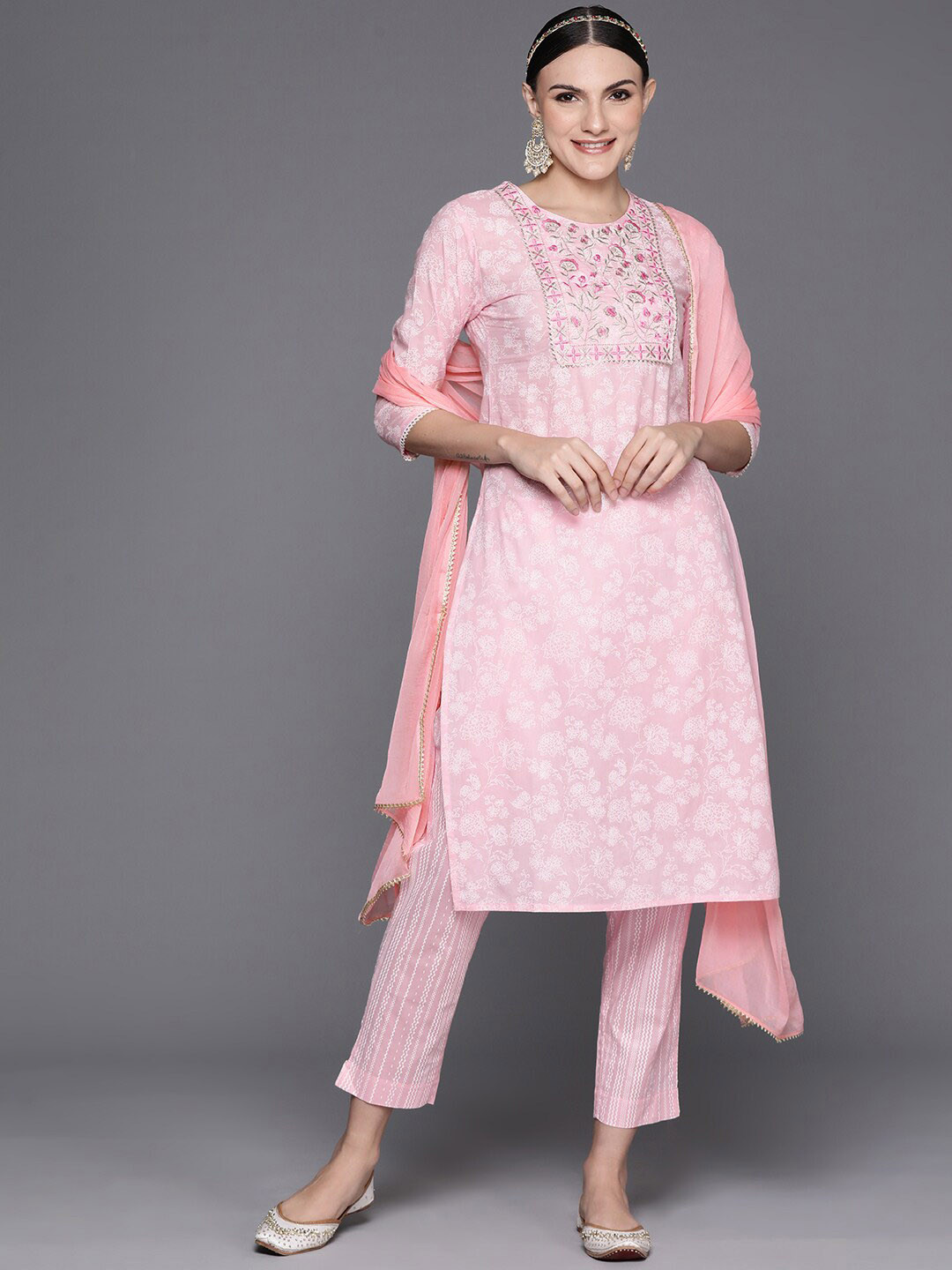 

Indo Era Floral Embroidered Regular Pure Cotton Kurta With Trousers & Dupatta, Pink