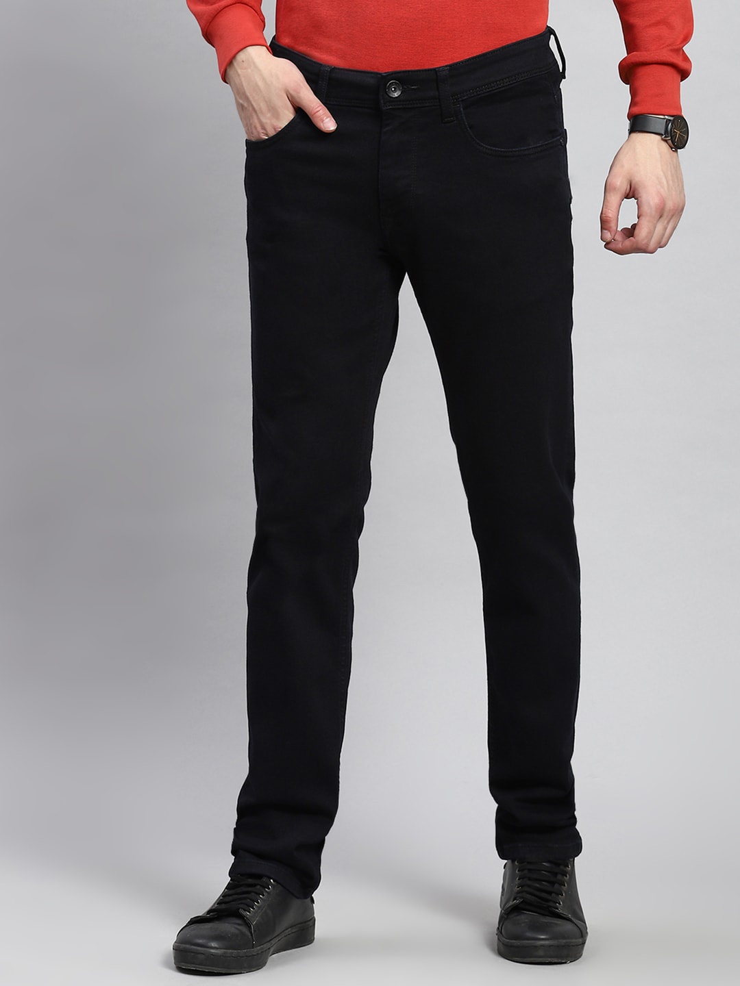 

Monte Carlo Men Narrow Mid-Rise Clean Look Jeans, Blue
