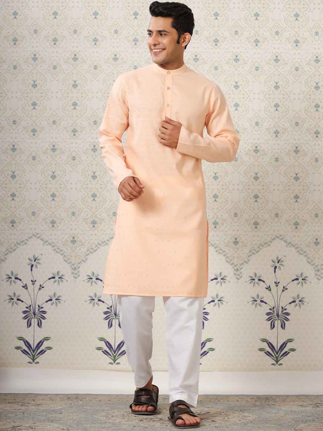 

Ode by House of Pataudi Embroidered Pure Cotton Sequinned Kurta with Pyjamas, Peach