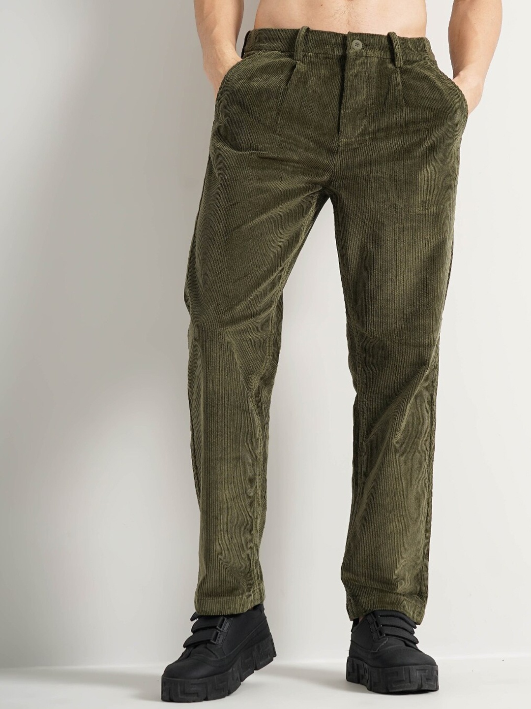 

Celio Men Textured Cotton Trousers, Olive