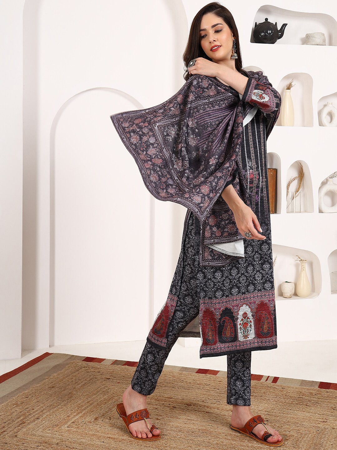 

Ziva Fashion Ethnic Motifs Printed Regular Pure Wool Kurta & Trousers With Dupatta, Black