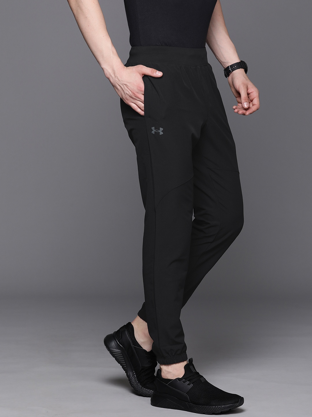 

UNDER ARMOUR Men Stretch Woven Cold Weather Slim Fit Joggers, Black