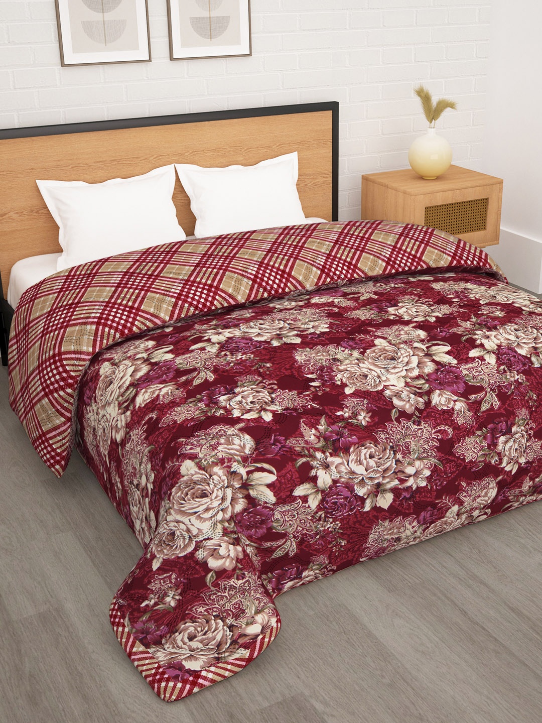 

Story@home Magenta Brown Reversible Ac Room 180 GSM Double Bed Comforter