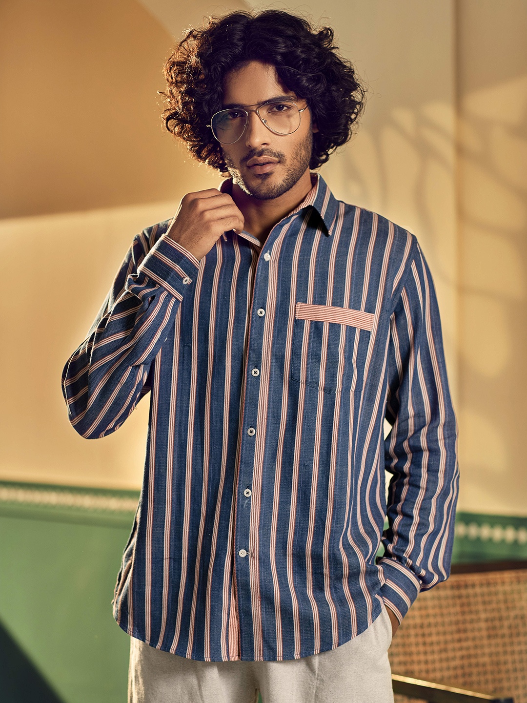 

Earthpiece Men Striped Spread Collar Classic Regular Fit Opaque Cotton Casual Shirt, Navy blue