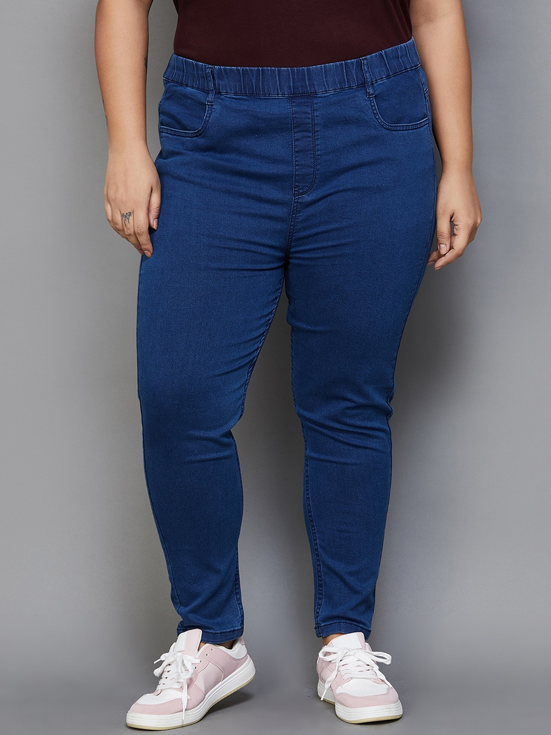 

Nexus by Lifestyle Women Plus Size Mid-Rise Clean Look Jeans, Blue