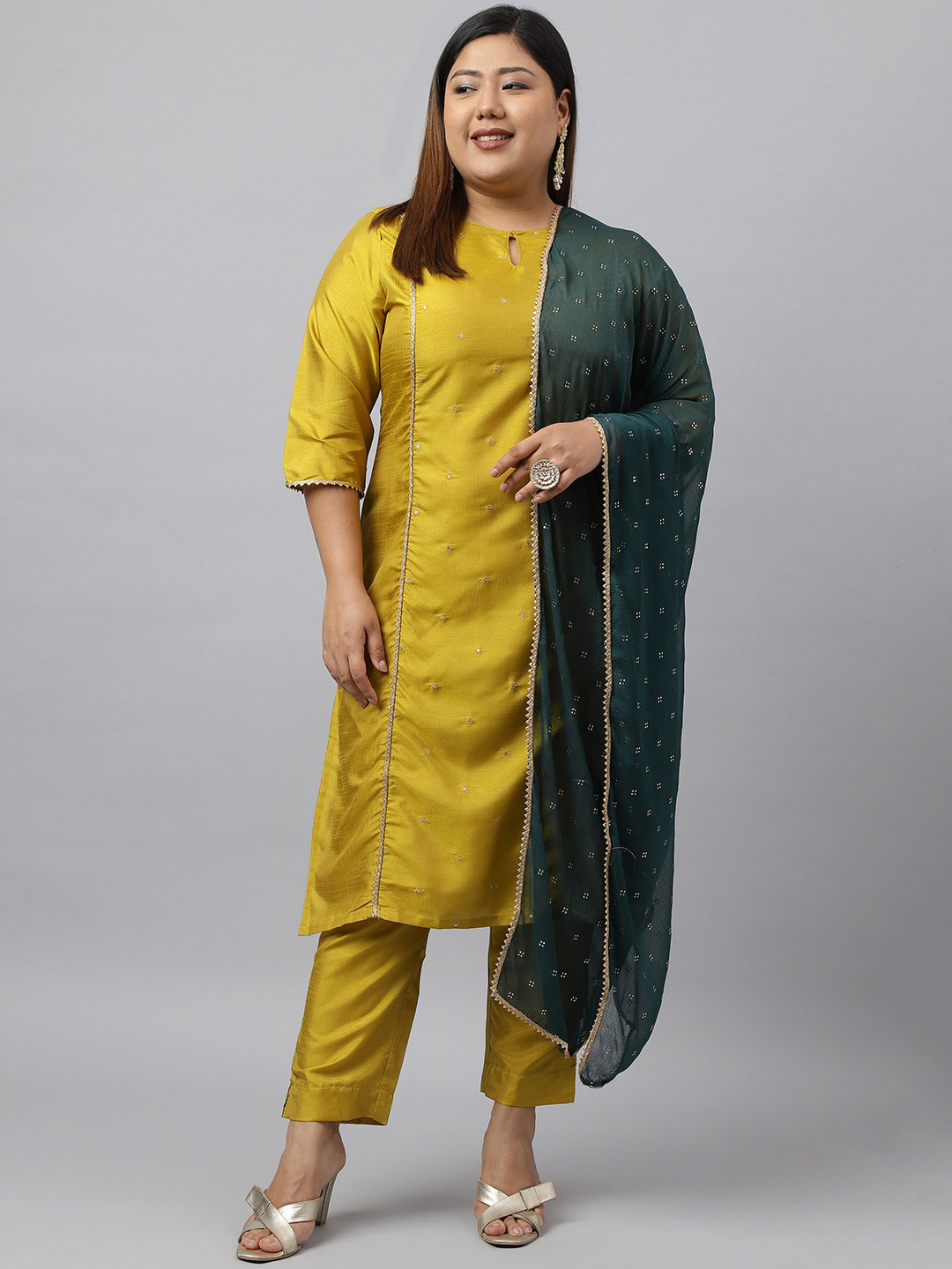 

XL LOVE by Janasya Plus Size Ethnic Motifs Embroidered Gotta Patti Straight Kurta Set, Mustard
