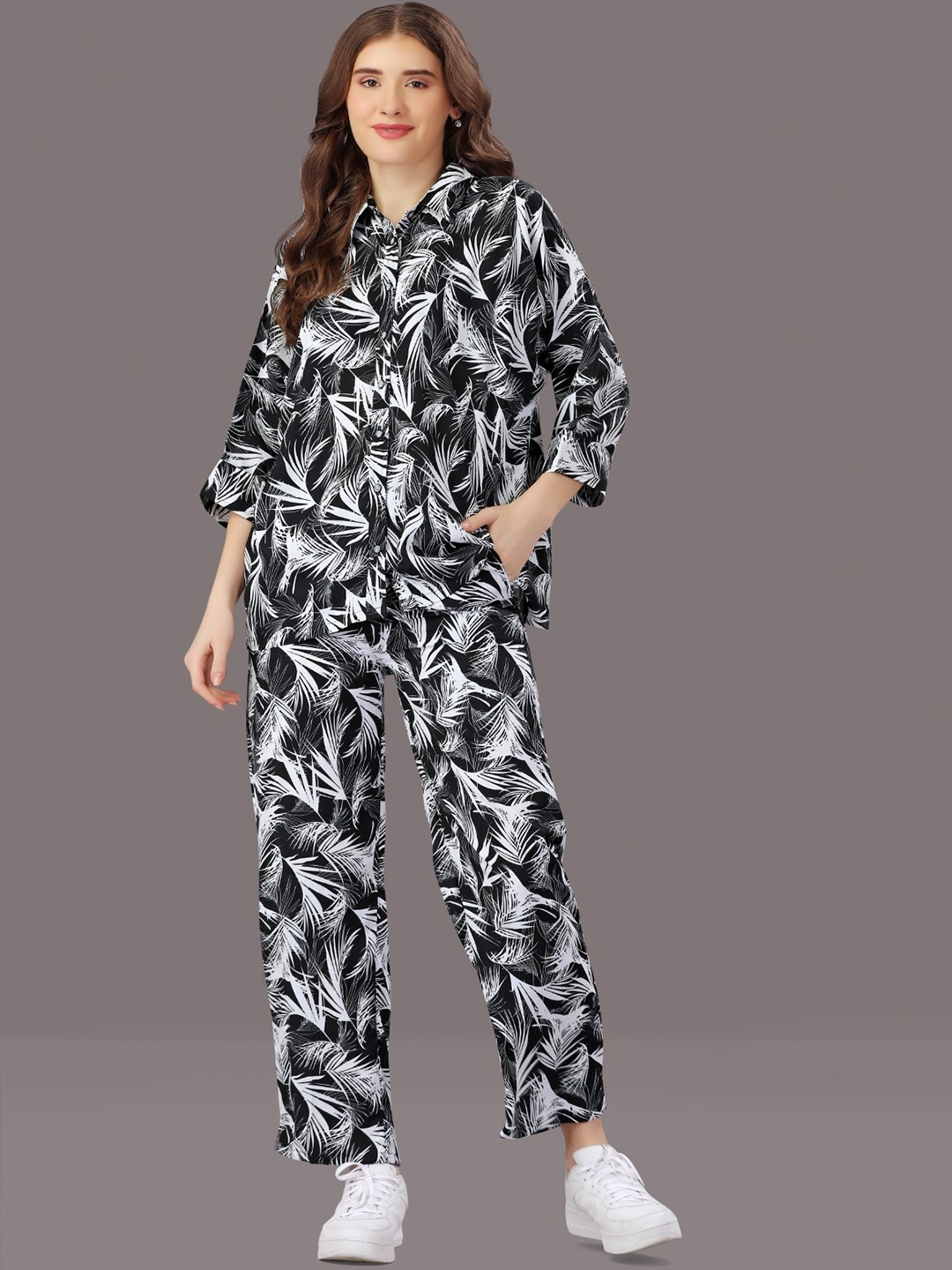 

HOUSE OF MIRA Printed Shirt With Trousers, Black