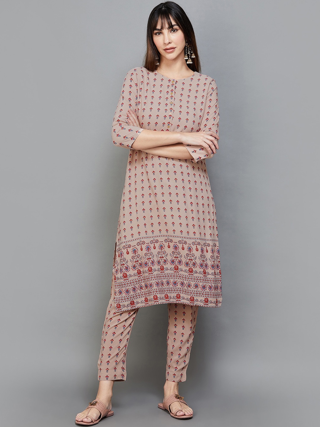 

Melange by Lifestyle Ethnic Motifs Printed Straight Kurta & Trousers, Pink