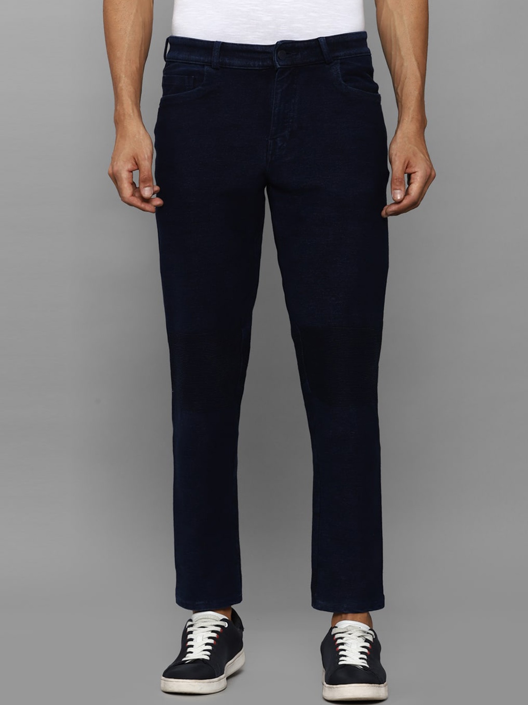 

Louis Philippe Jeans Men Slim Fit Stretchable Jeans, Navy blue
