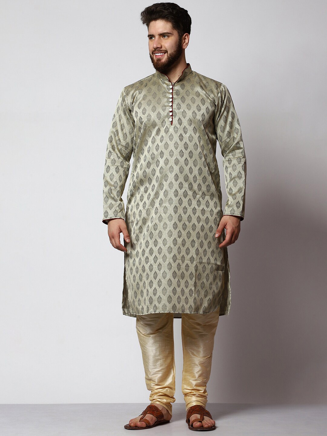 

MAG Woven Design Mandarin Collar Kurta With Churidar, Green