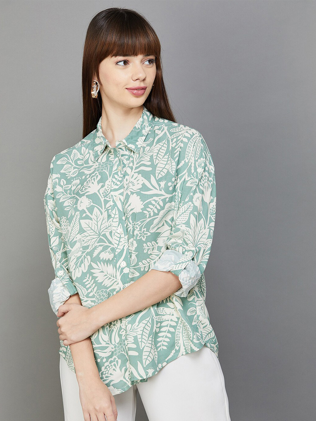 

Colour Me by Melange Floral Printed Opaque Cotton Casual Shirt, Green