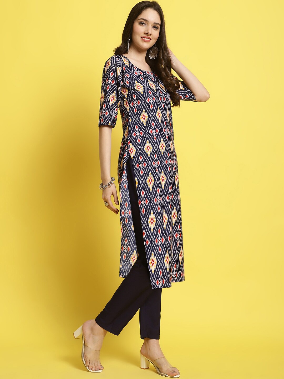 

7Threads Ethnic Motifs Printed Regular Kurta With Trousers, Black