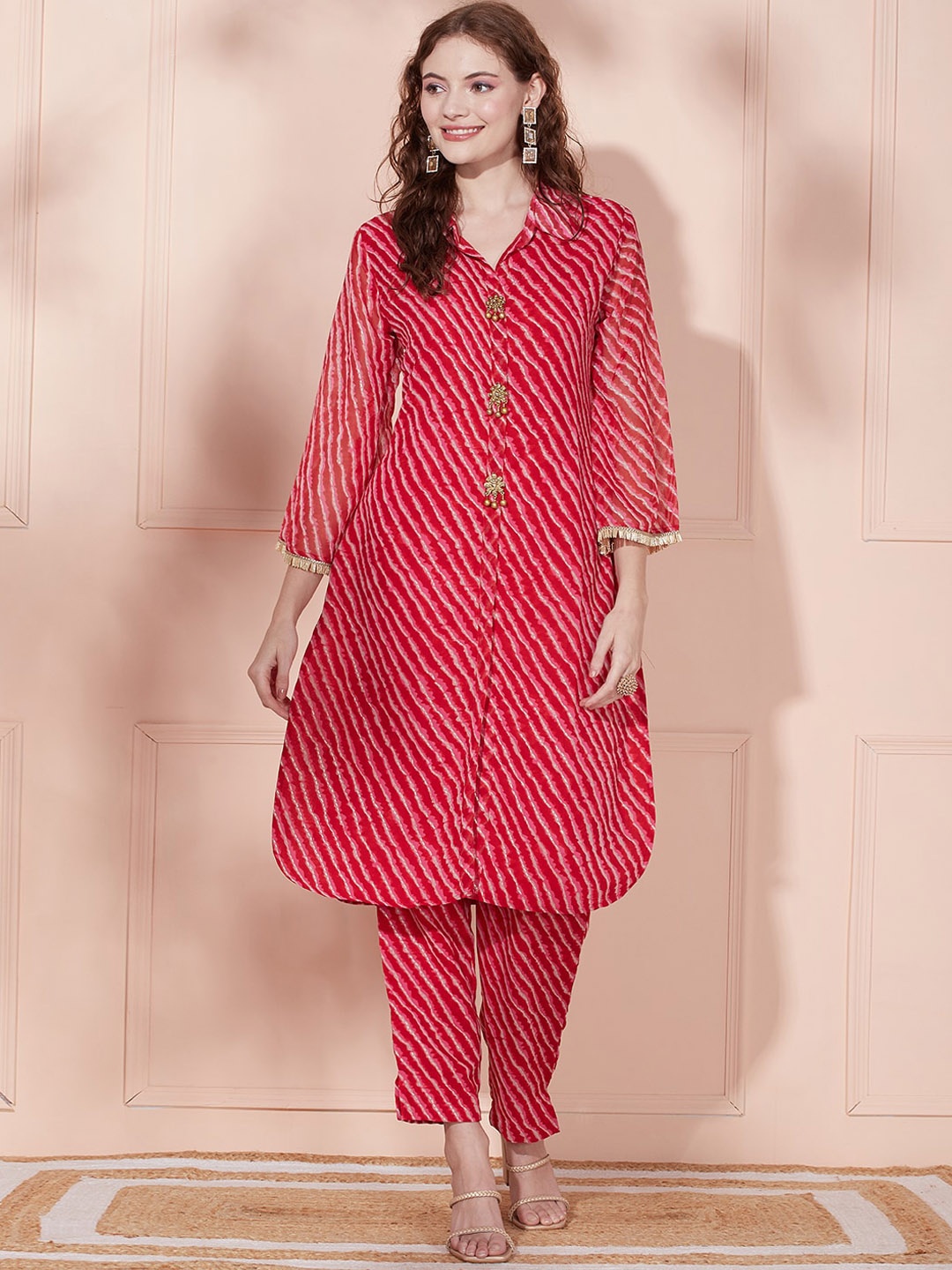 

FASHOR Leheriya Striped Shirt Collar Kurta With Trousers, Red