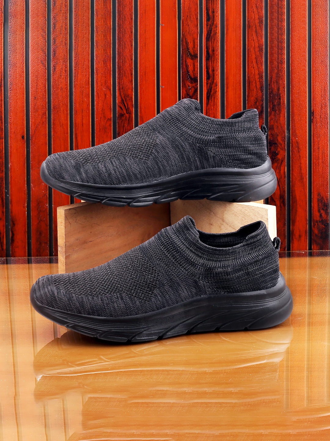 

KRAASA Men ProRider Mesh Running Shoes, Black