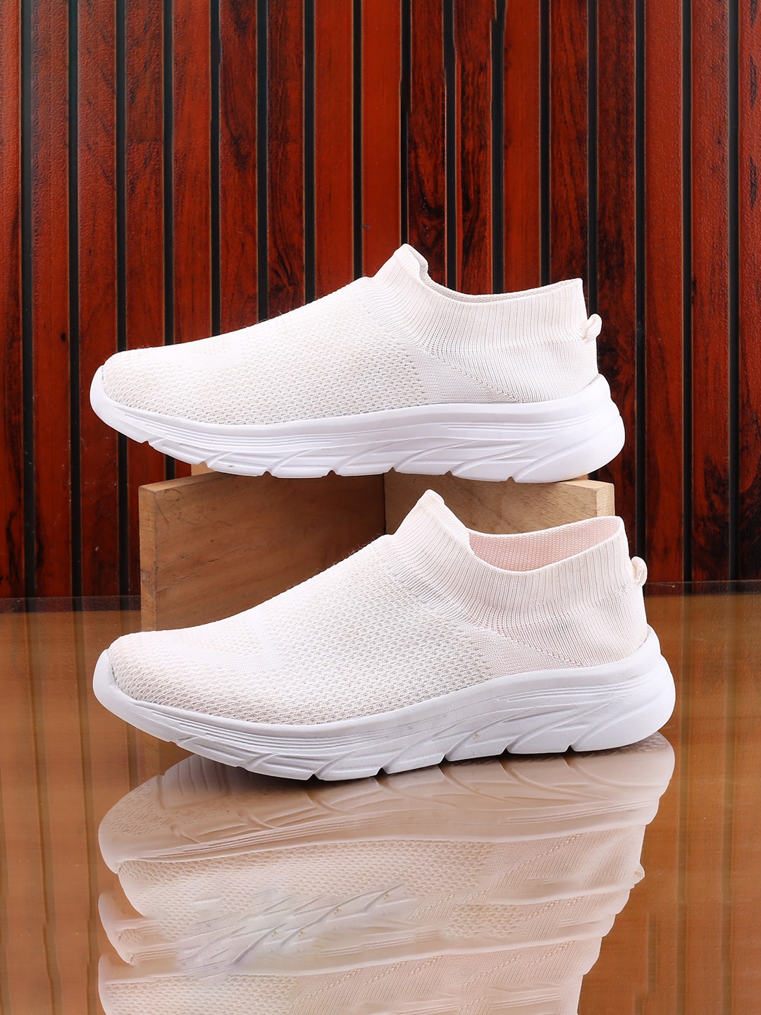 

KRAASA Men ProRider Mesh Running Shoes, White