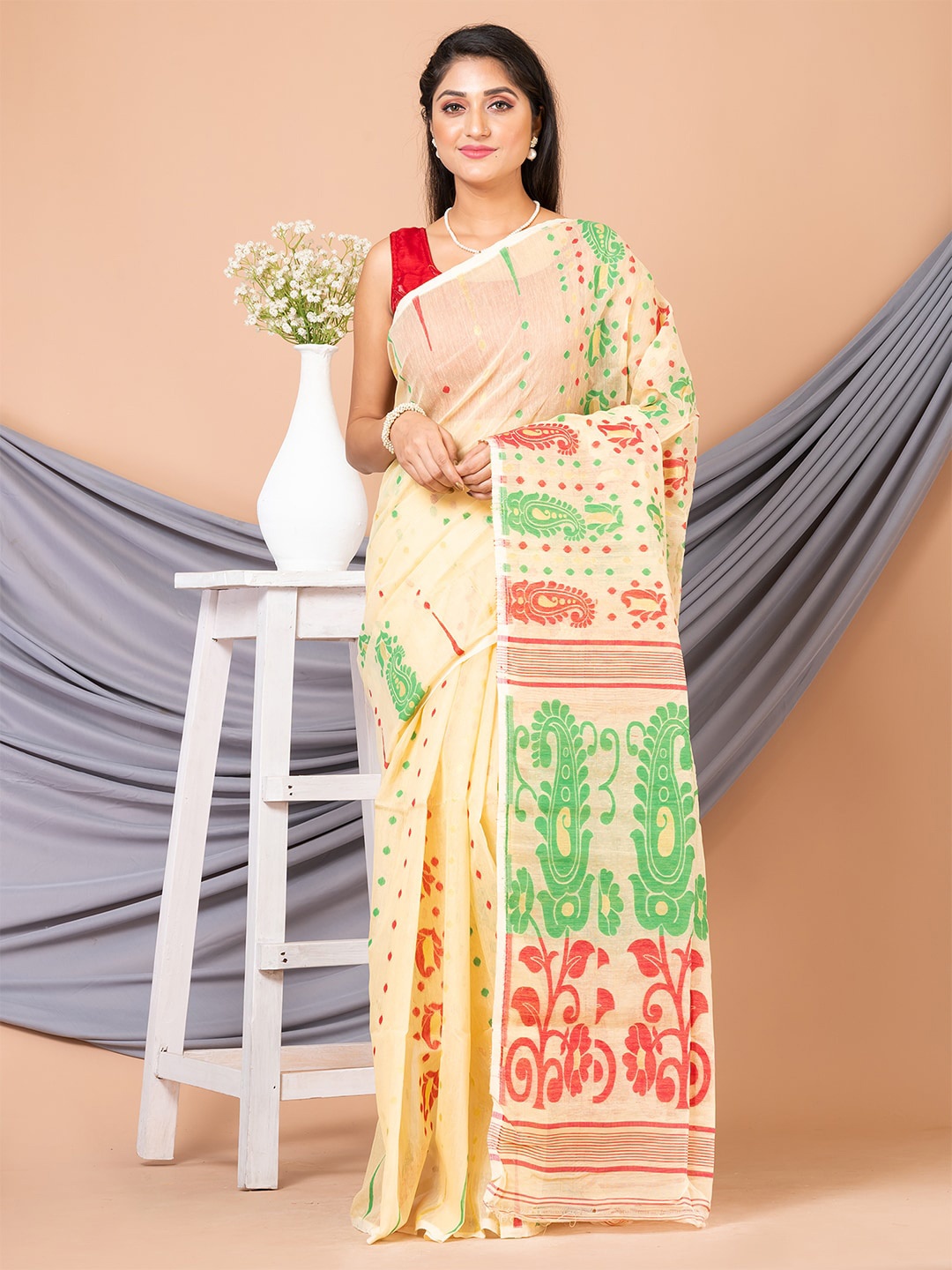 

HOUSE OF ARLI Woven Design Pure Cotton Jamdani Saree, Yellow