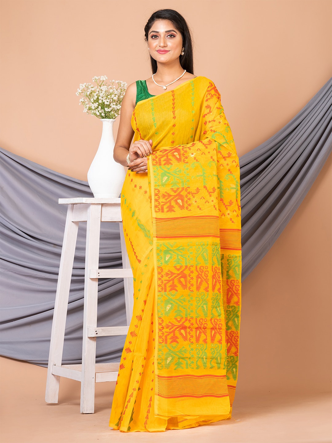 

HOUSE OF ARLI Warli Woven Design Pure Cotton Jamdani Saree, Yellow