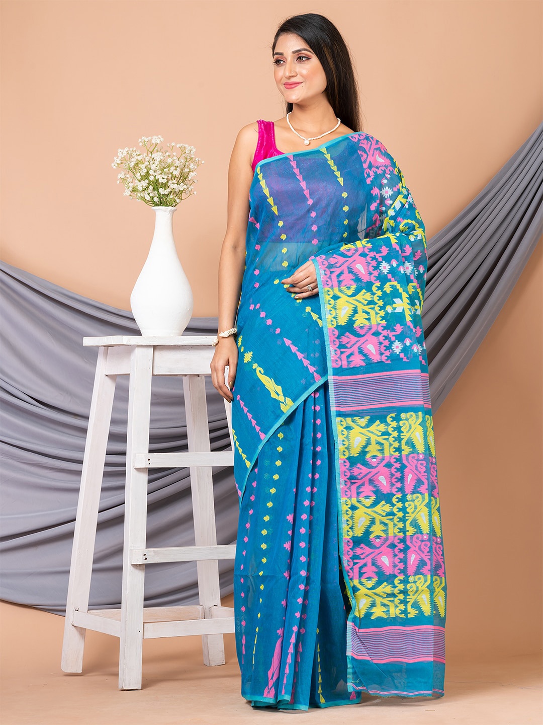 

HOUSE OF ARLI Ethnic Motifs Woven Design Pure Cotton Jamdani Saree, Blue