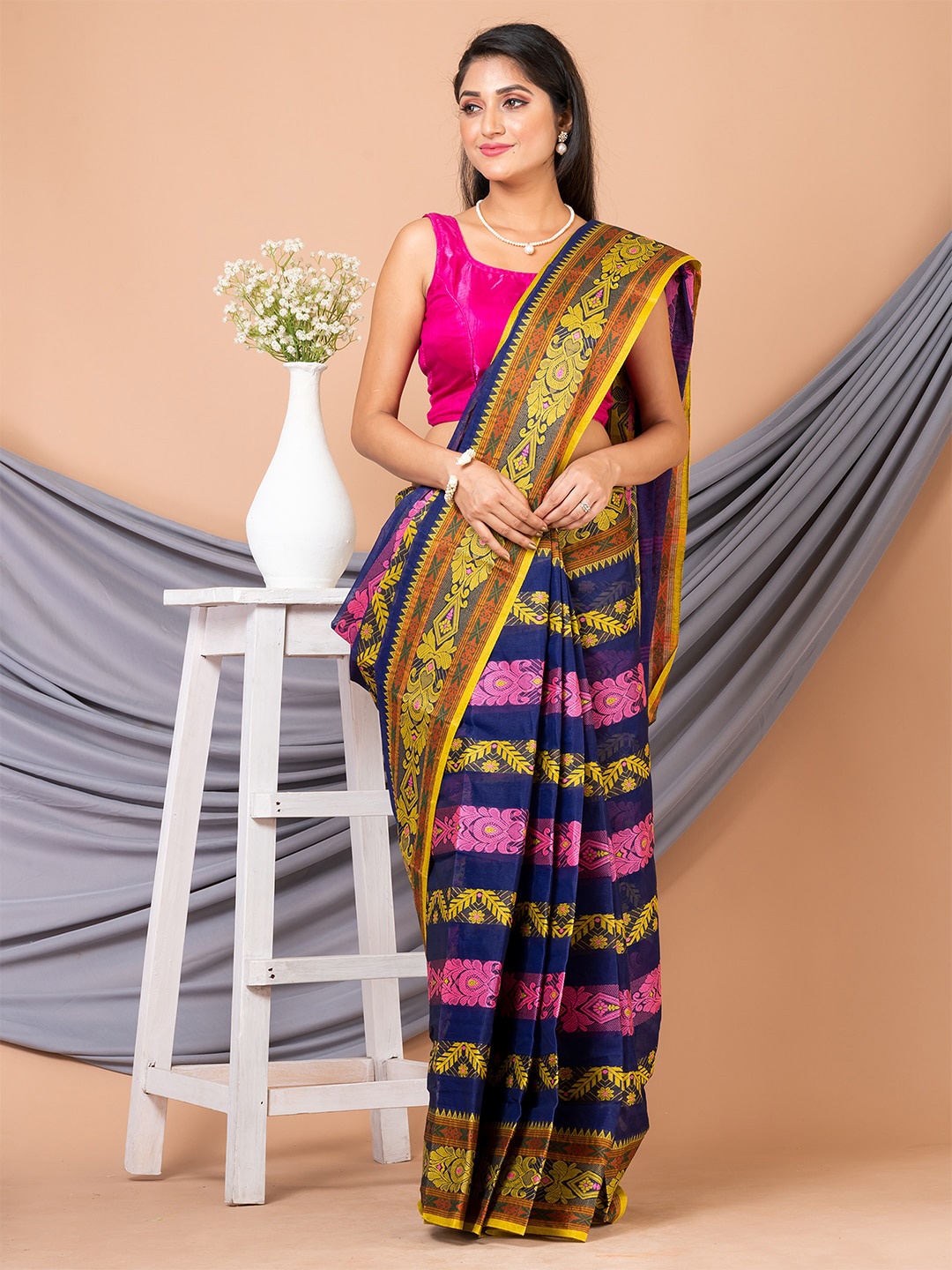 

HOUSE OF ARLI Ethnic Motifs Woven Design Pure Cotton Taant Saree, Navy blue