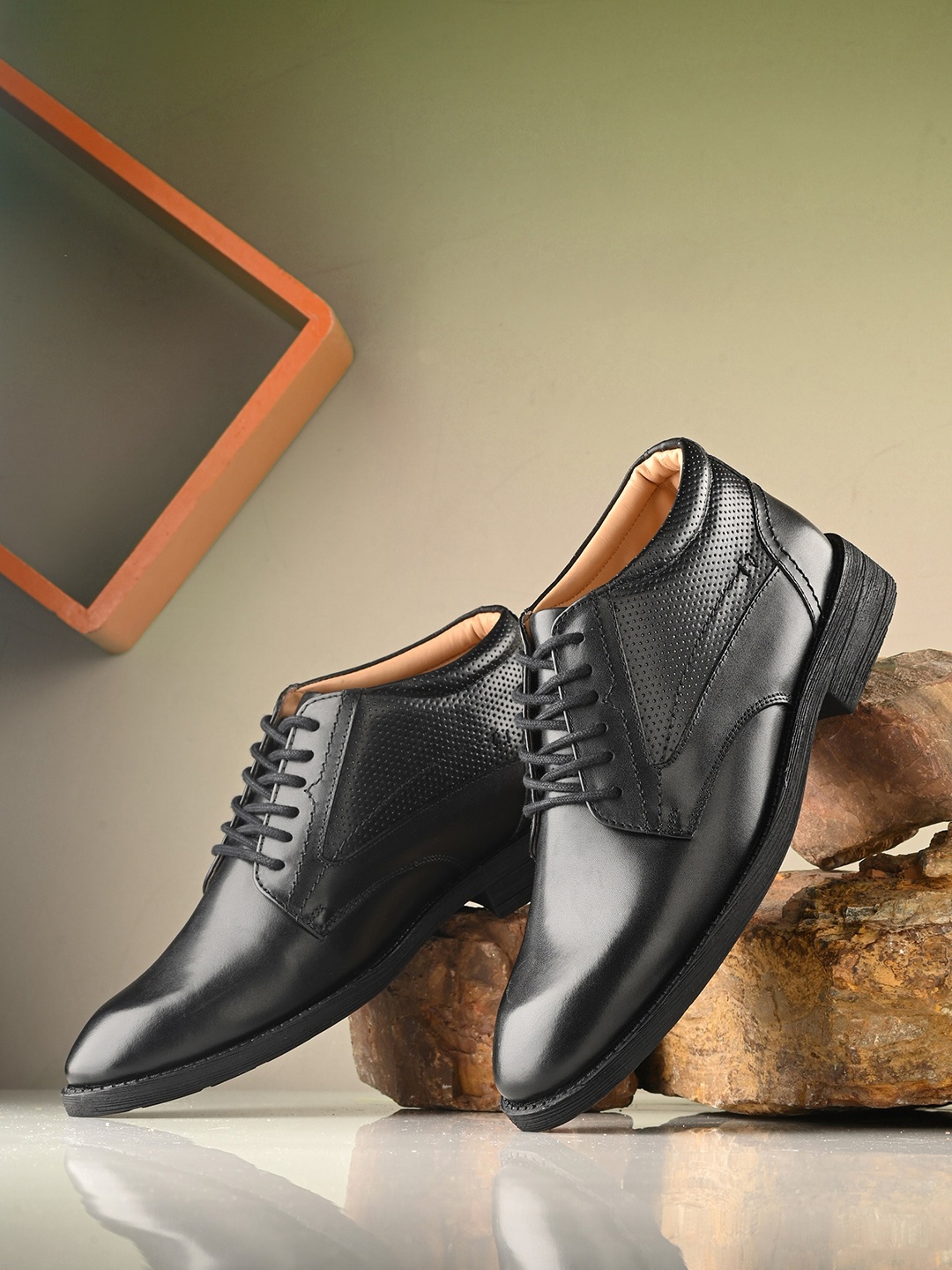

CLOG LONDON Men Perforated Leather Formal Derbys, Black