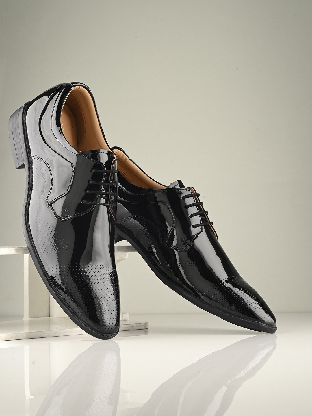 

CLOG LONDON Men Leather Formal Derbys, Black