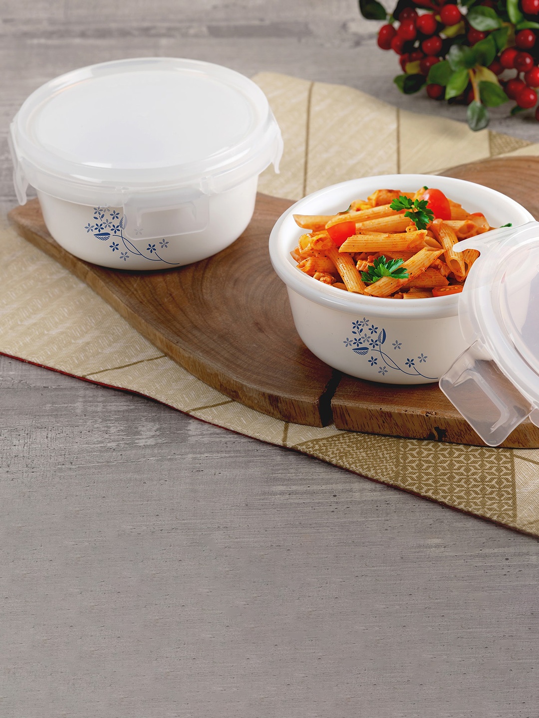 

Cello Imperial White & Blue 2 Pieces Printed Food Containers With Lid 400 Ml Each