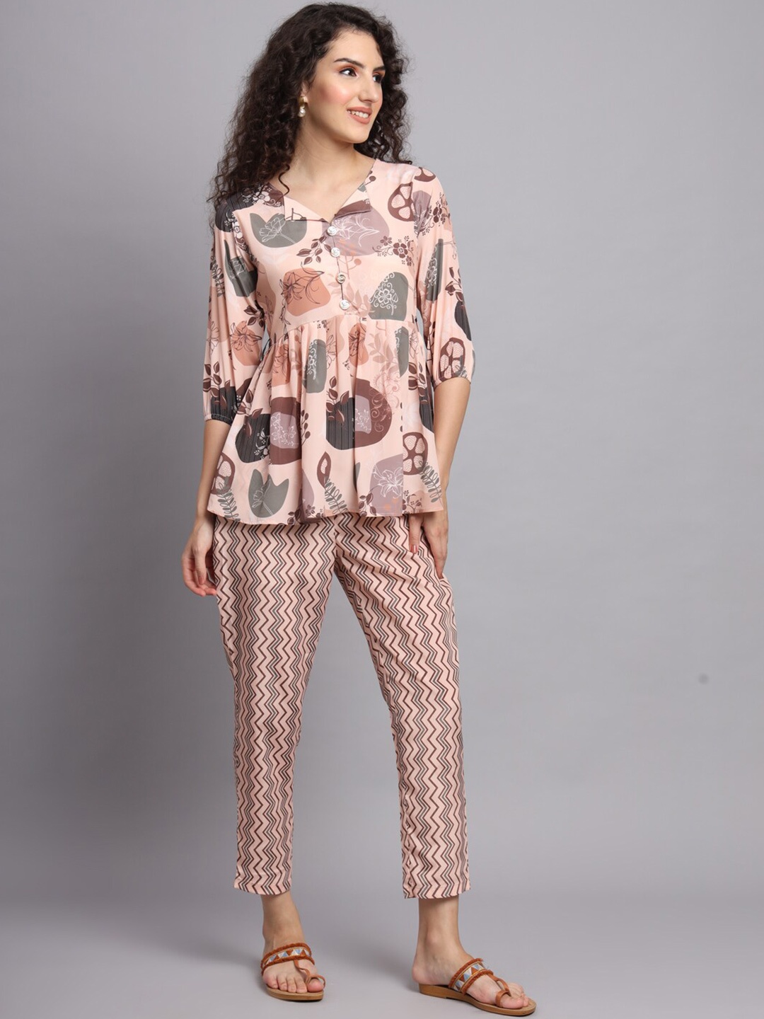 

FABDYOR Printed Top With Trousers, Pink