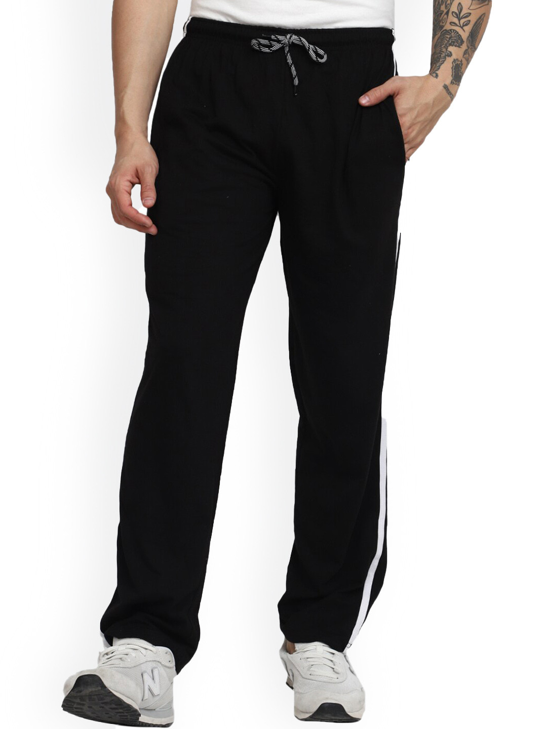 

V-Mart Men Solid Mid-Rise Track Pants, Black