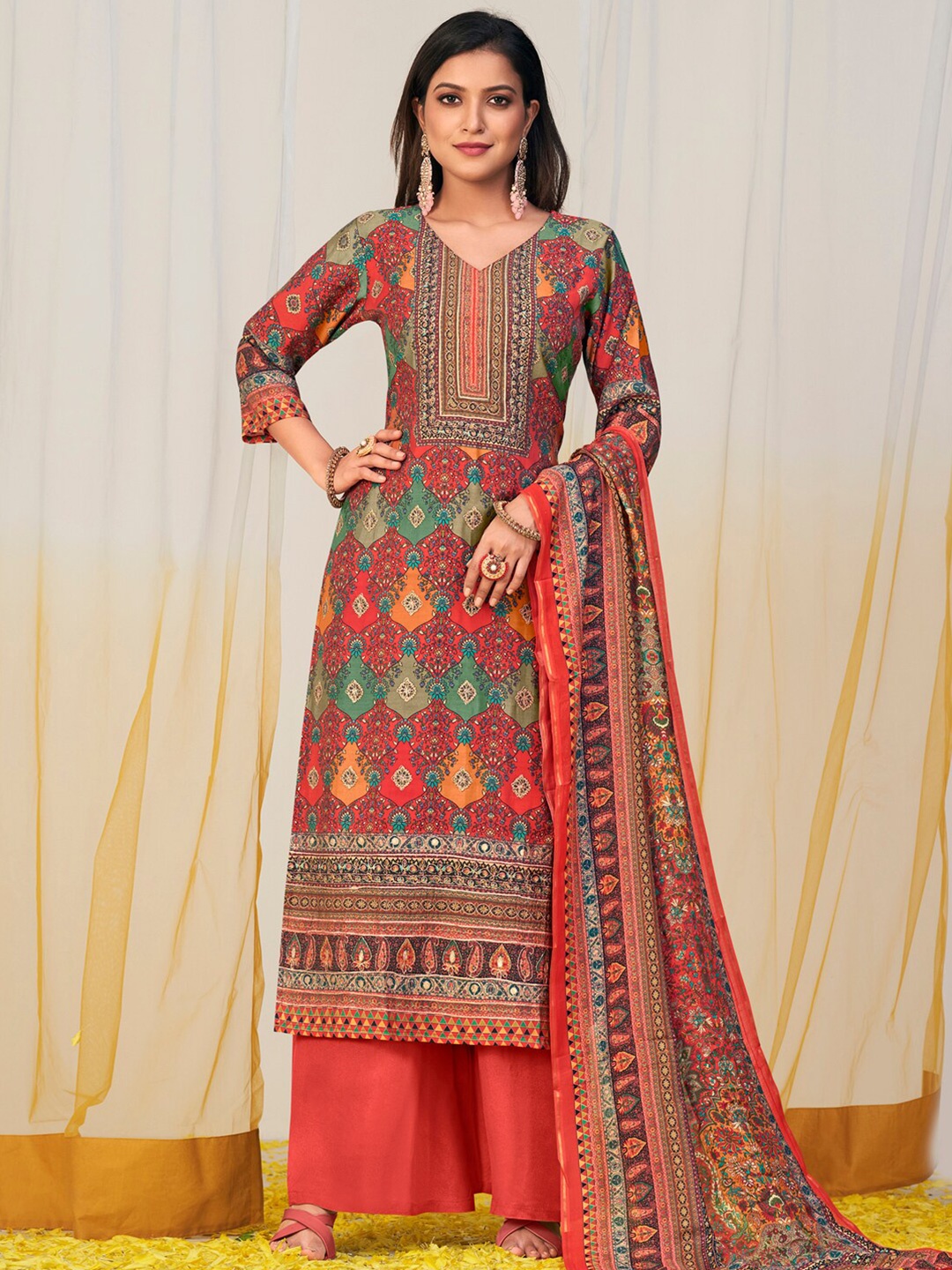 

Stylee LIFESTYLE Printed Pure Silk Unstitched Dress Material, Pink