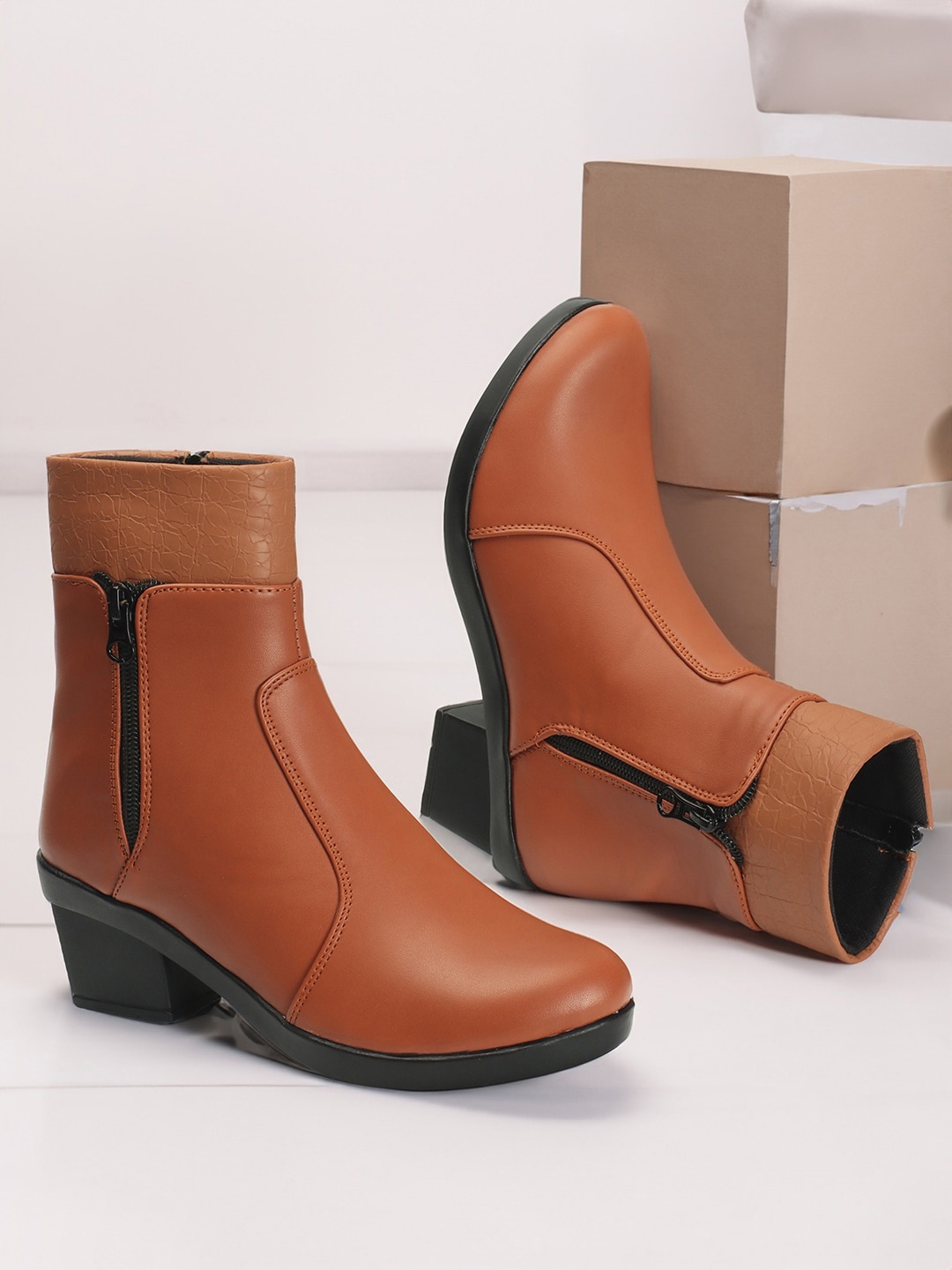 

The Roadster Lifestyle Co. Tan Women Mid-Top Regular Boots