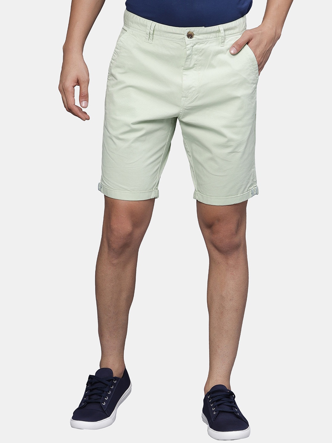 

t-base Men Mid-Rise Cotton Chino Shorts, Green