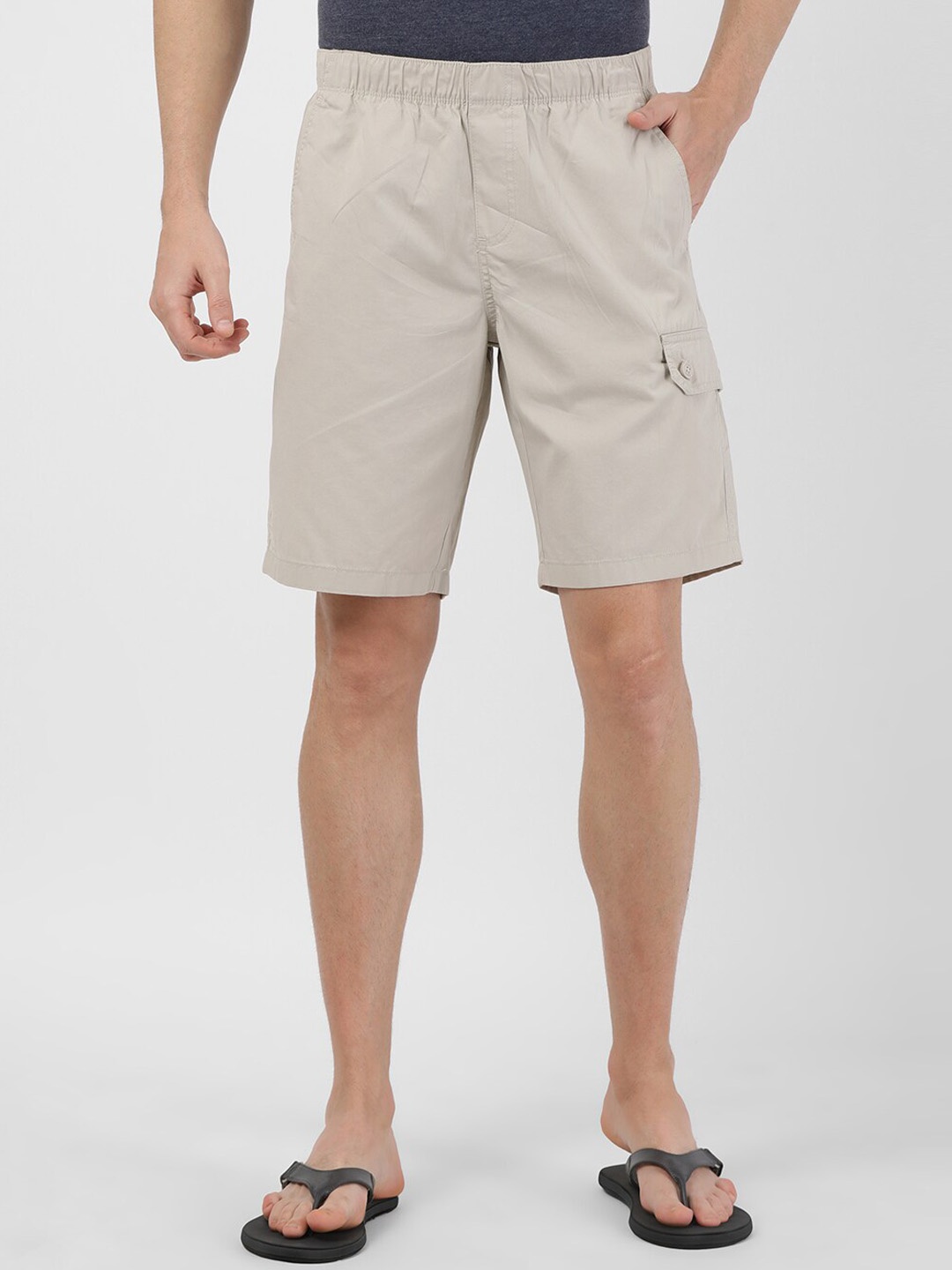 

t-base Men Mid-Rise Cotton Shorts, Beige