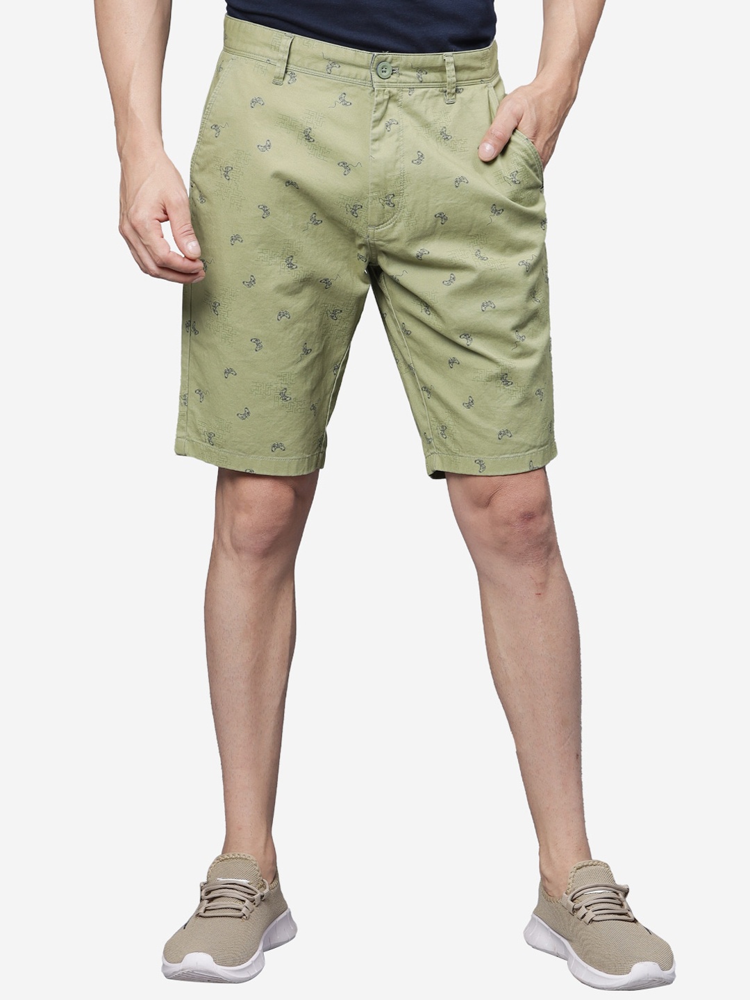 

t-base Men Mid-Rise Conversational Printed Chino Shorts, Green