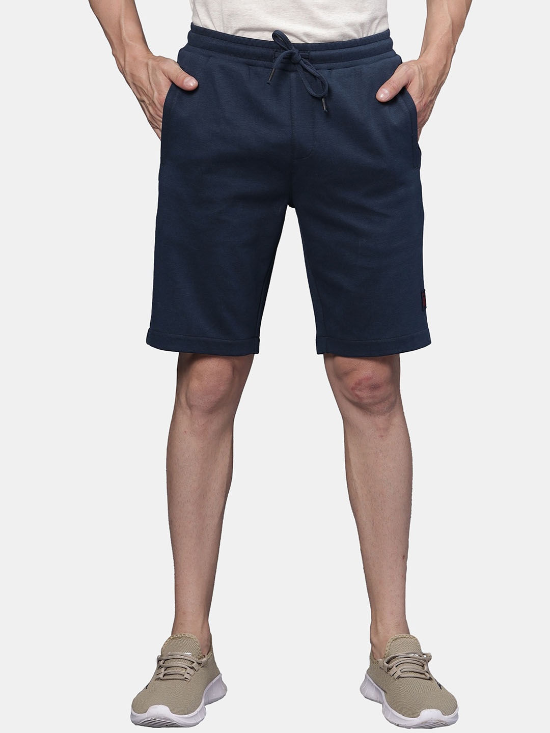 

t-base Men Mid-Rise Regular Shorts, Navy blue