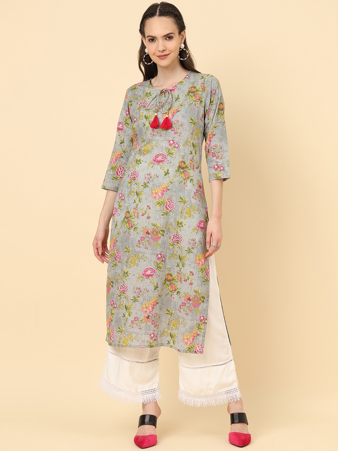 

Varanga Grey Floral Printed Keyhole Neck Cotton Straight Kurta