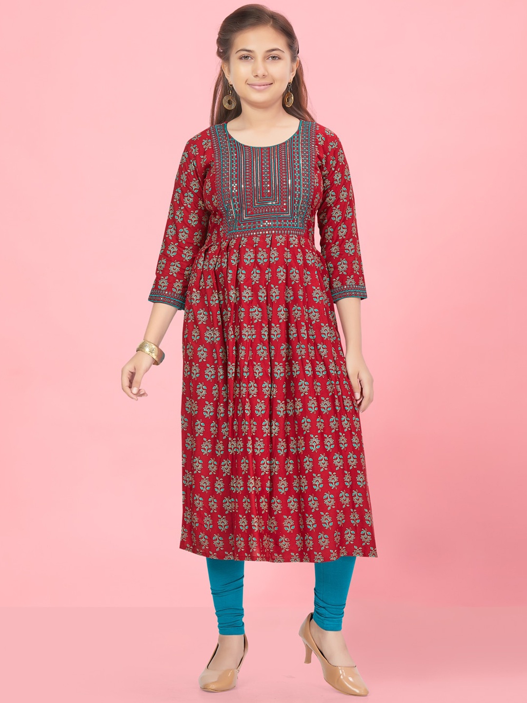 

Aarika Girls Floral Printed Regular Pure Cotton Kurta With Leggings, Maroon