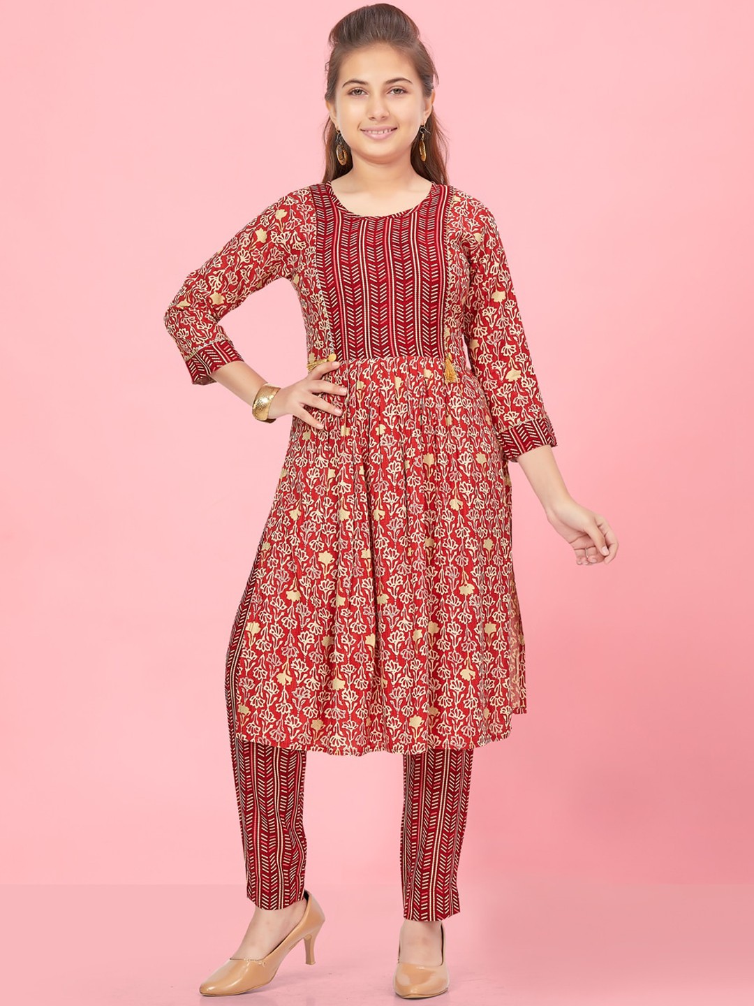 

Aarika Girls Ethnic Motifs Printed Regular Pure Cotton Kurta With Trousers, Maroon