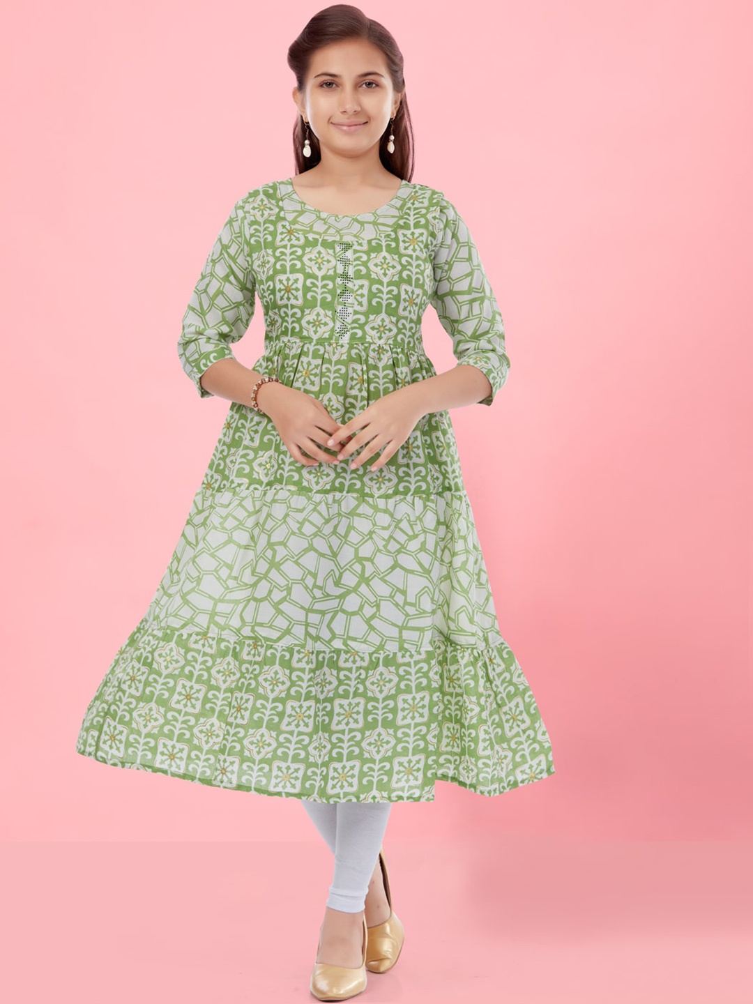 

Aarika Girls Ethnic Motifs Printed Cotton A-Line Kurta, Green