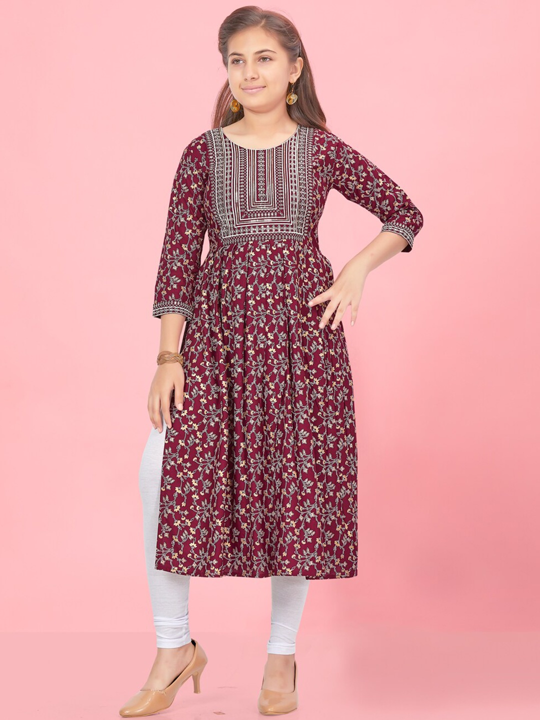 

Aarika Girls Ethnic Motifs Printed Sequinned Cotton A-Line Kurta, Purple