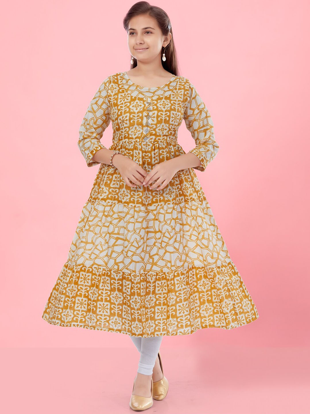 

Aarika Girls Floral Printed Cotton A-line Kurta, Yellow