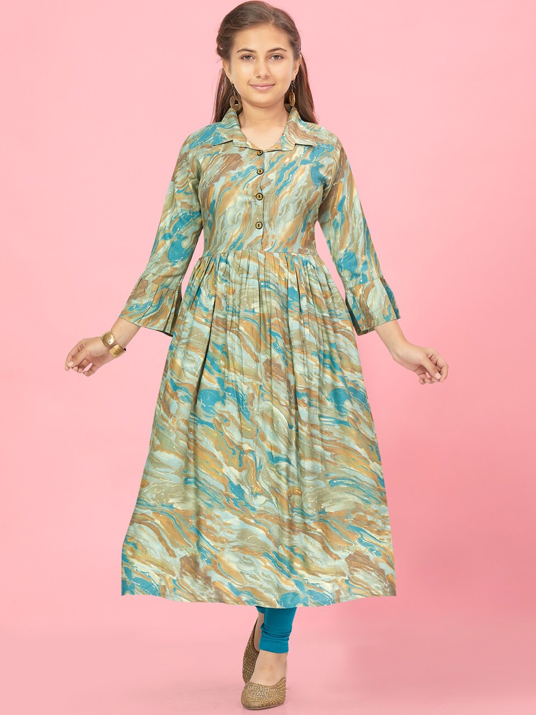 

Aarika Girls Abstract Printed Shirt Collar Cotton Anarkali Kurta, Blue