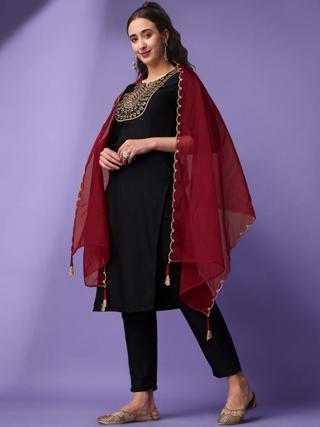 

JAPNAAM Ethnic Motifs Yoke Design Thread Work Kurta With Trousers & Dupatta, Black