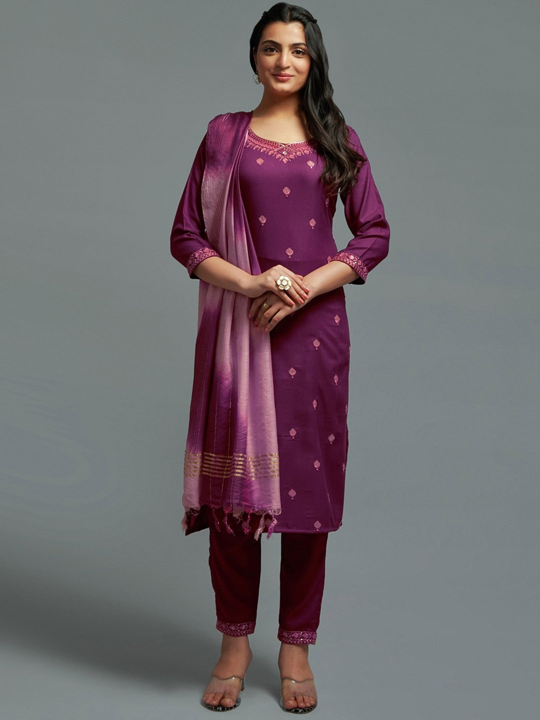 

JAPNAAM Ethnic Motifs Embroidered Thread Work Straight Kurta & Trousers With Dupatta, Purple