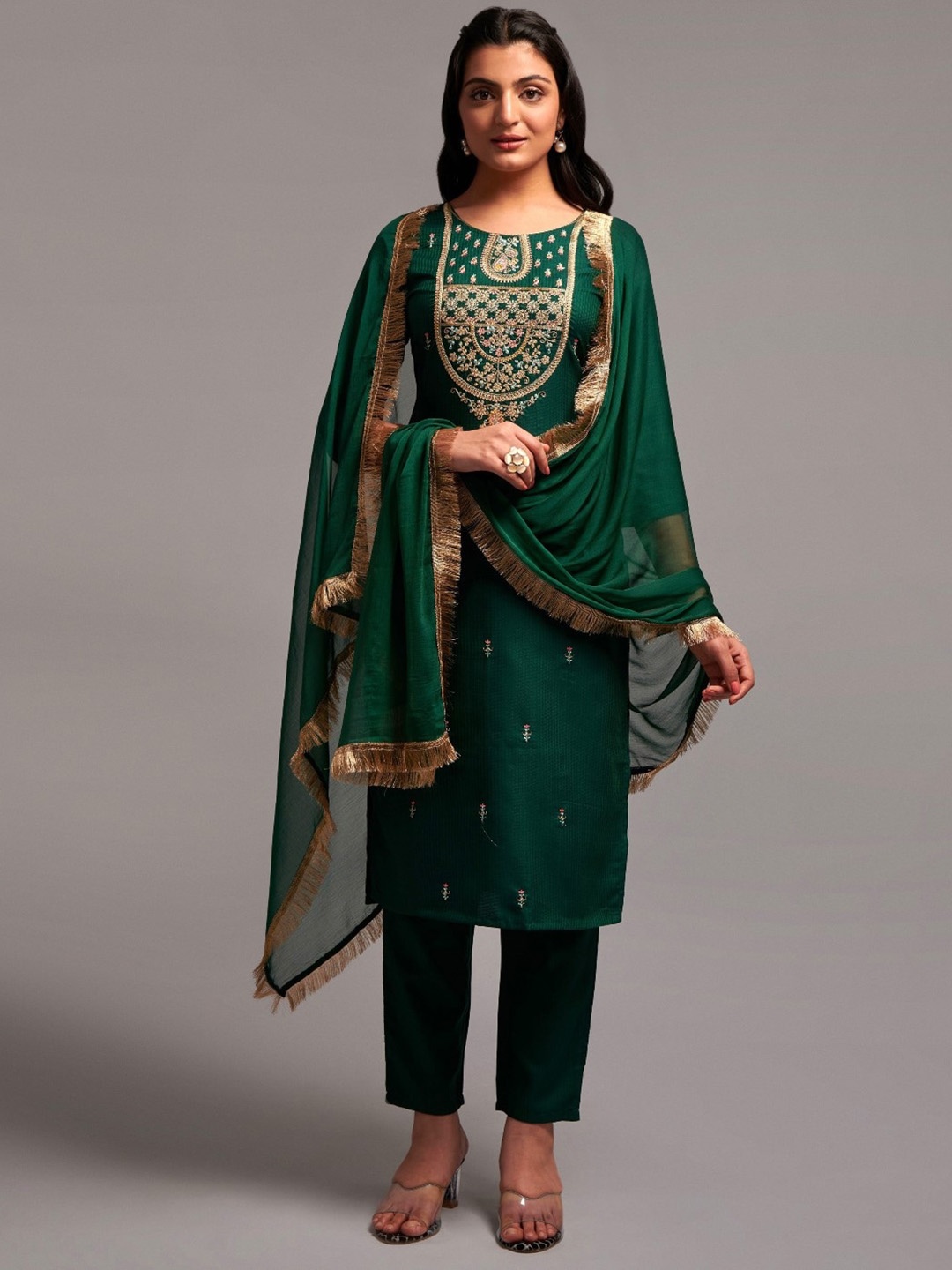 

JAPNAAM Ethnic Motifs Yoke Design Thread Work Kurta With Trousers & Dupatta, Green