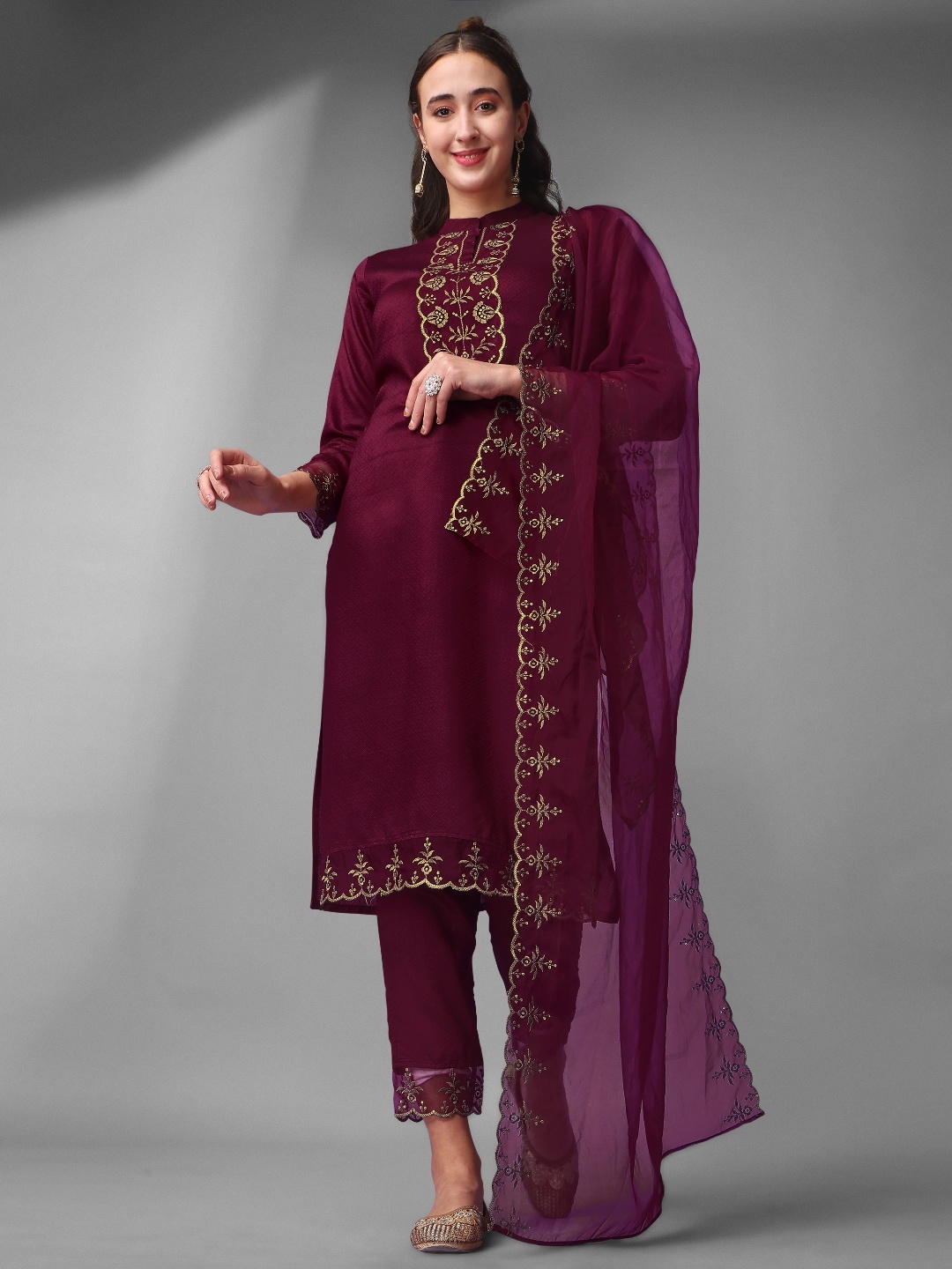

JAPNAAM Ethnic Motifs Yoke Design Thread Work Straight Kurta & Trousers With Dupatta, Purple
