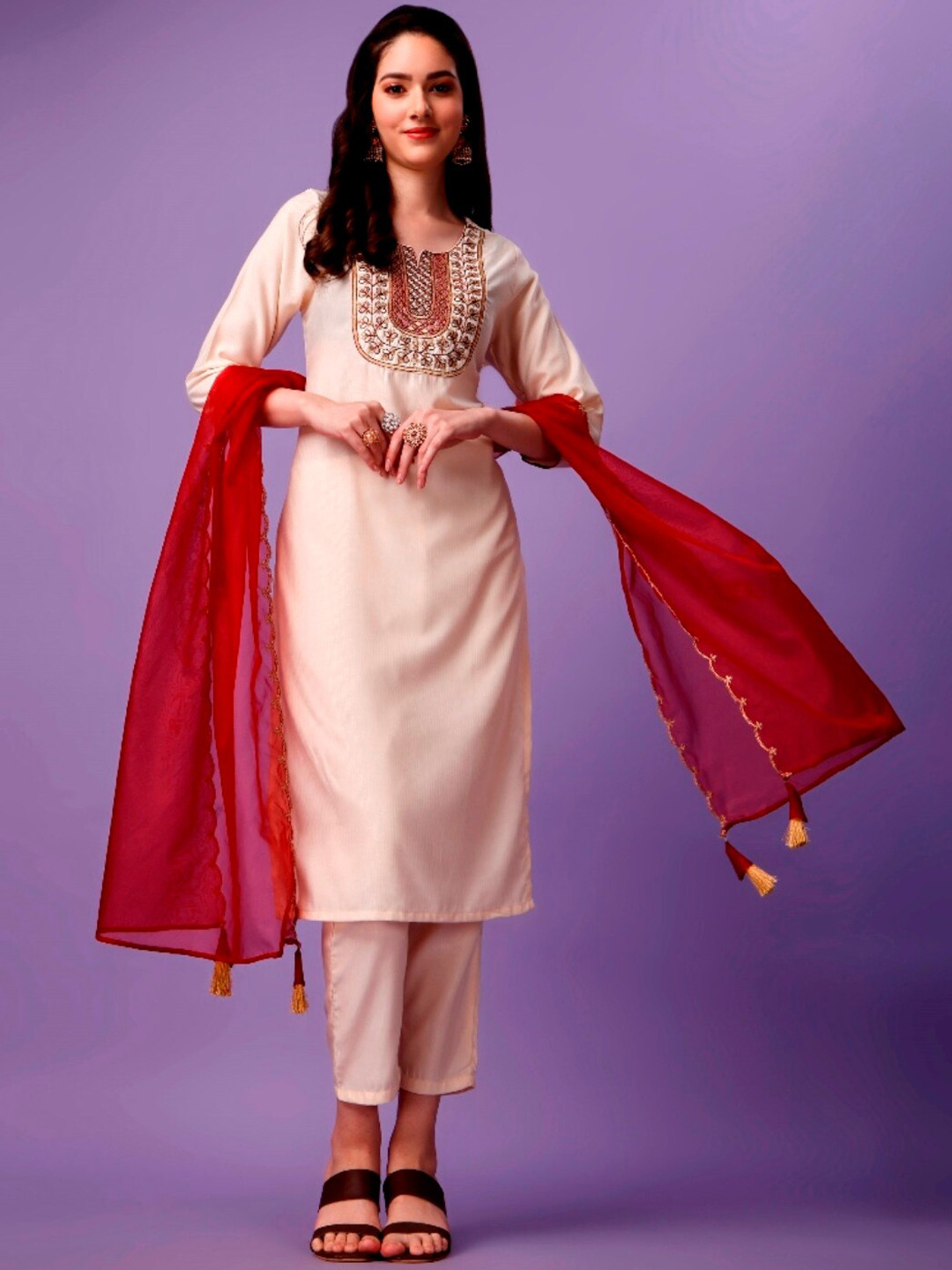 

JAPNAAM Ethnic Motifs Yoke Design Thread Work Kurta With Trousers & Dupatta, Off white