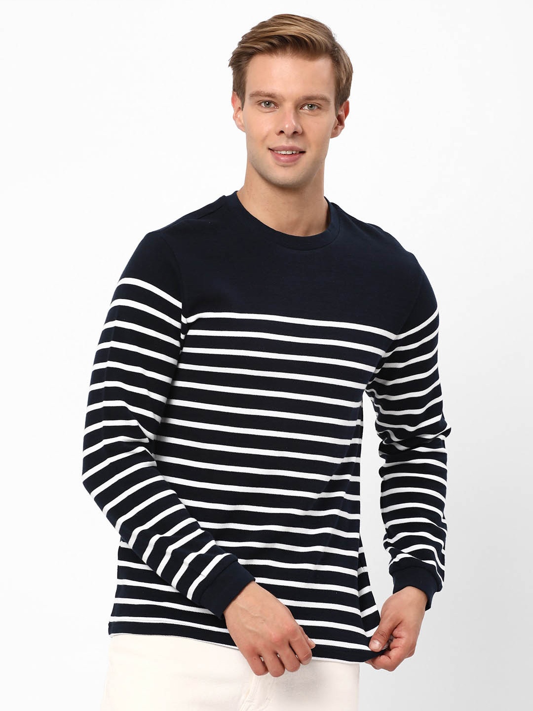 

R&B Men Blue Striped Monochrome Pockets T-shirt