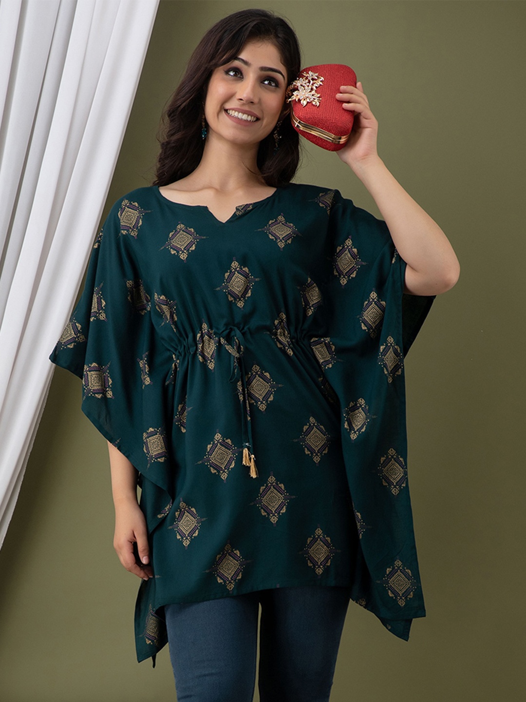 

Mialo fashion Green Ethnic Motifs Printed Kimono Sleeves Kaftan Kurti