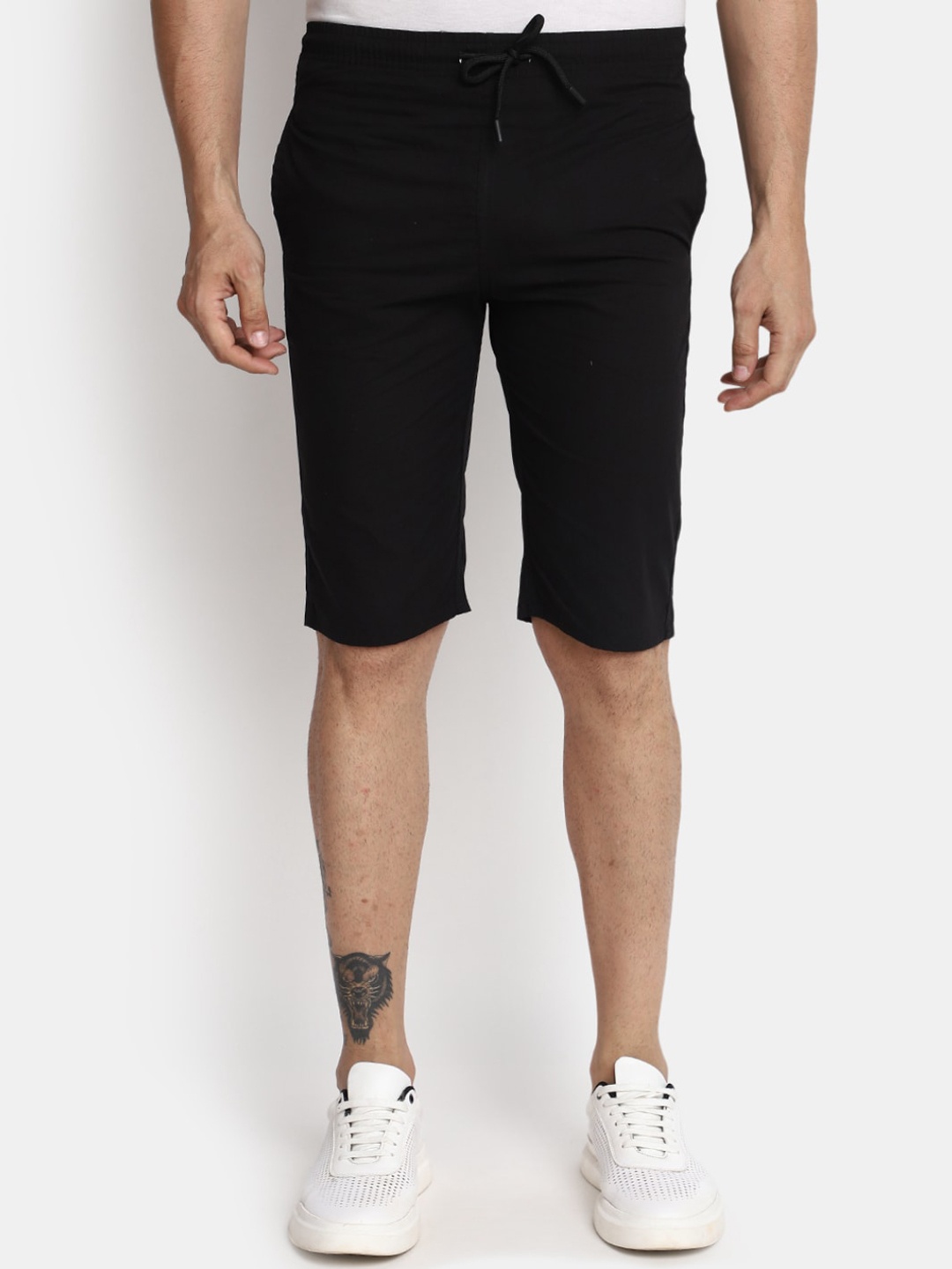 

V-Mart Men Mid-Rise Shorts, Black