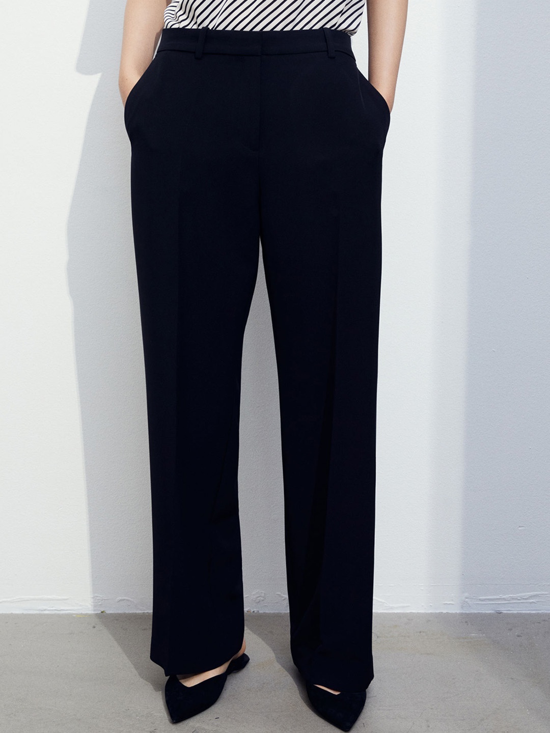 

H&M Women Straight Trousers, Black